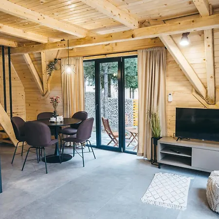 Tri Vikendice - Idilican Boravak U Prirodi Blidinja * Risovac