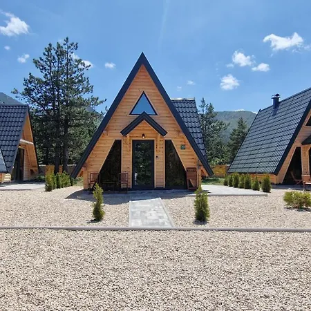 Tri Vikendice Feriepark