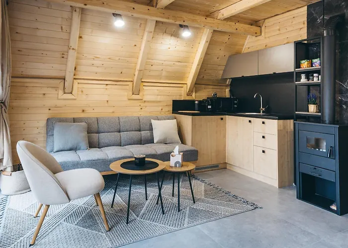 Tri Vikendice Risovac